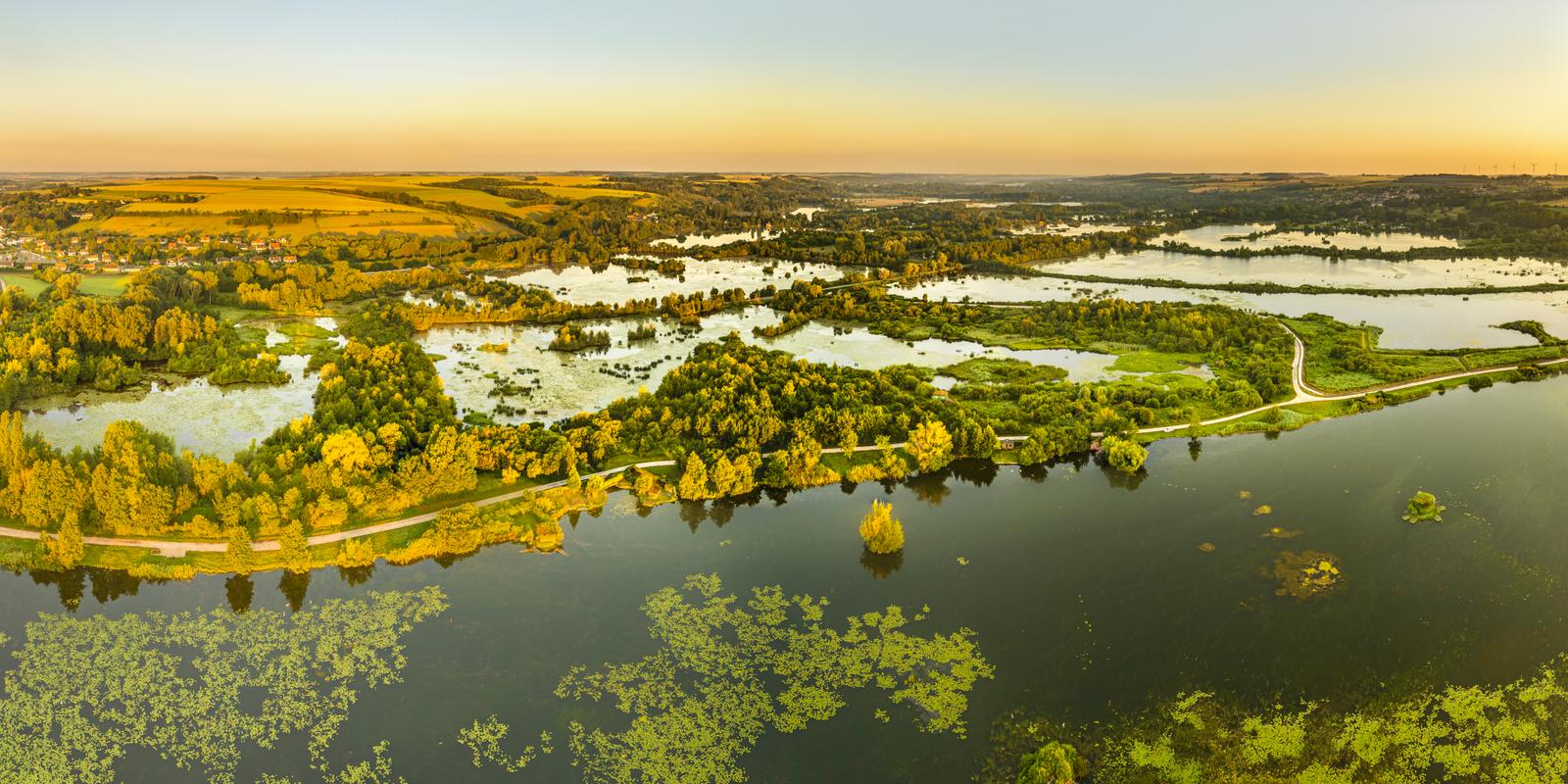 Long : vue aérienne des marais 01