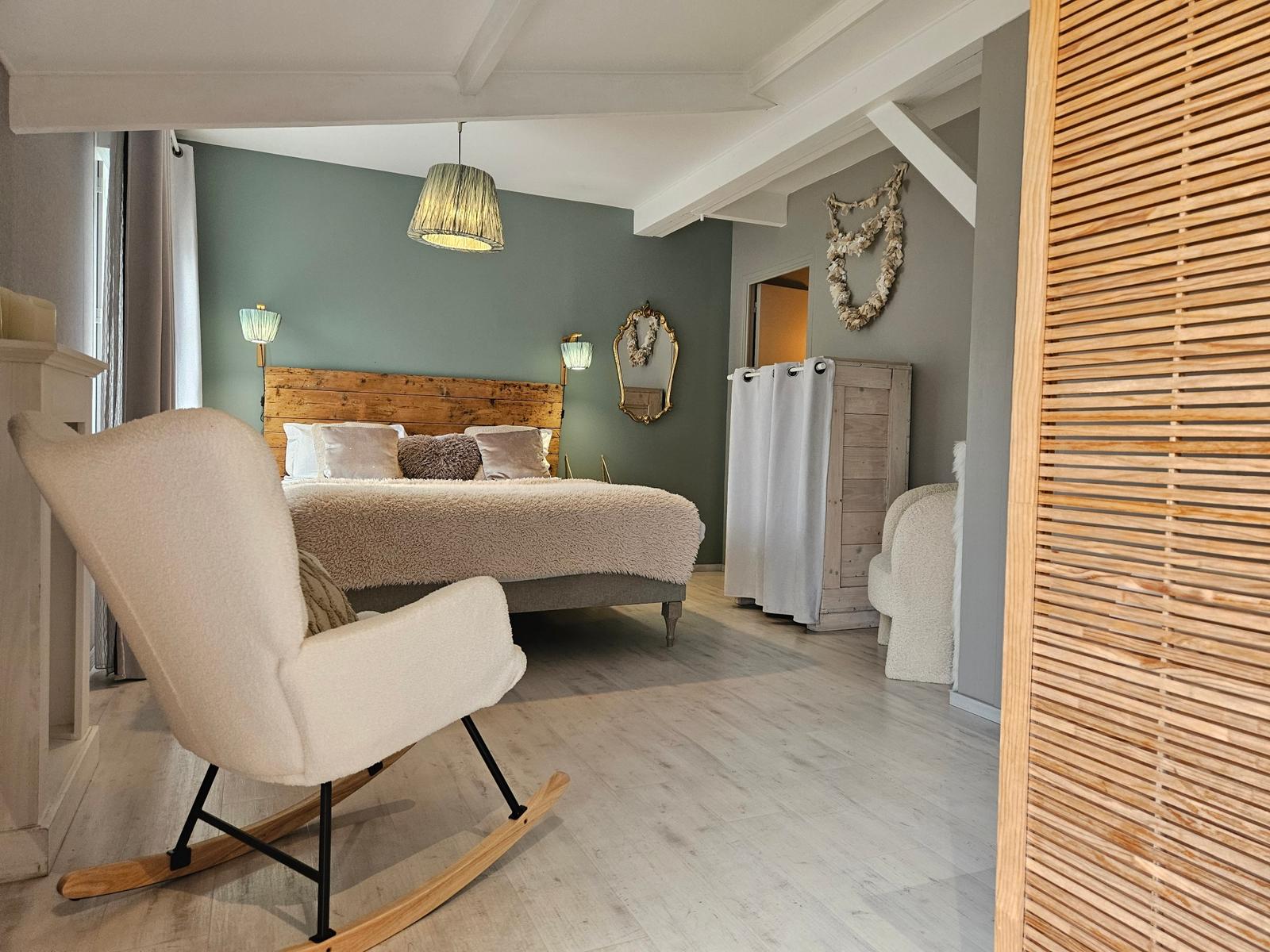 Cayeux-sur-mer : chambre d'hôtes Les Portes du Hâble - Loft Baie en bulles 01