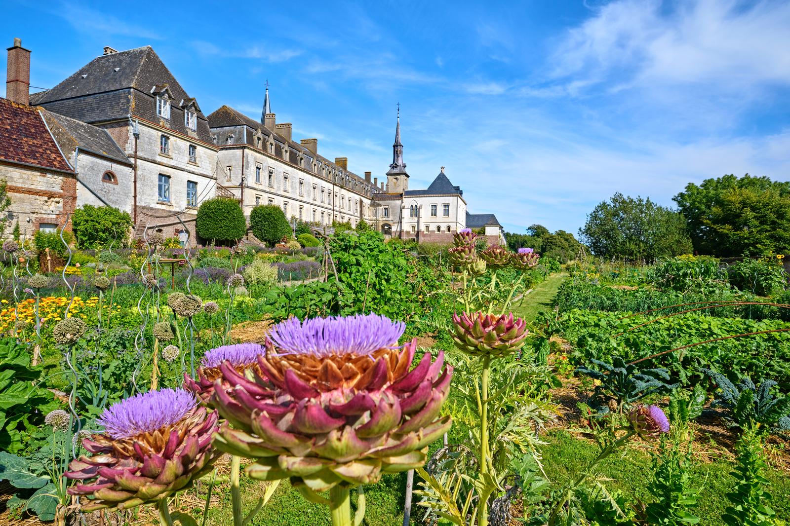 Neuville-sous-Montreuil : la chartreuse
