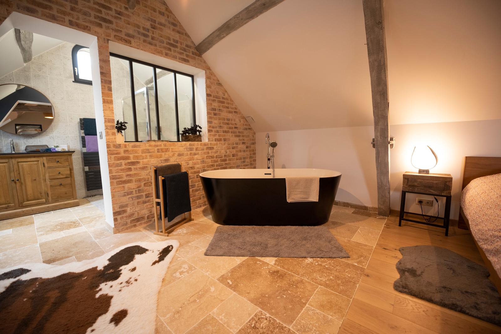 Lacroix-Saint-Ouen : gîte La Charmeraie 59
