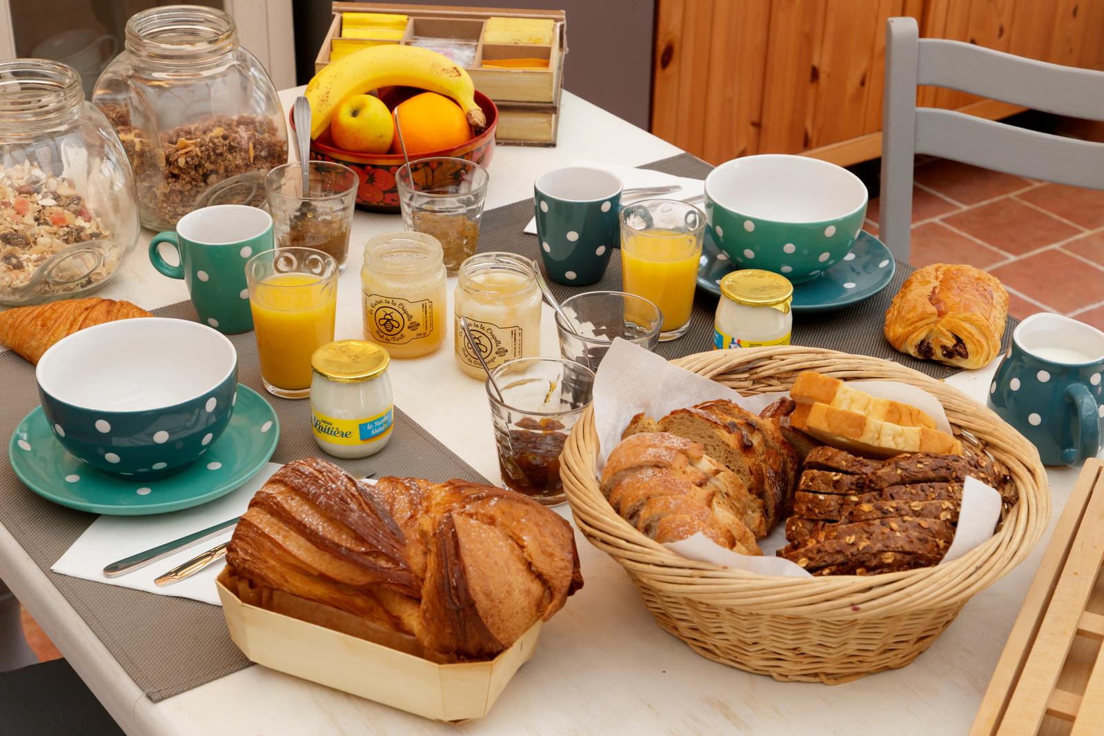 Saint-Sulpice : chambre d'hôtes les glycines de Saint-Sulpice 25