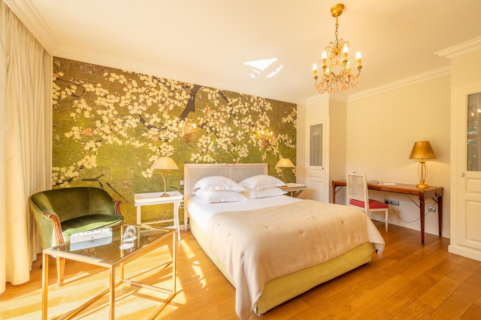 Busnes : le château de Beaulieu - chambre d'hôtel 03
