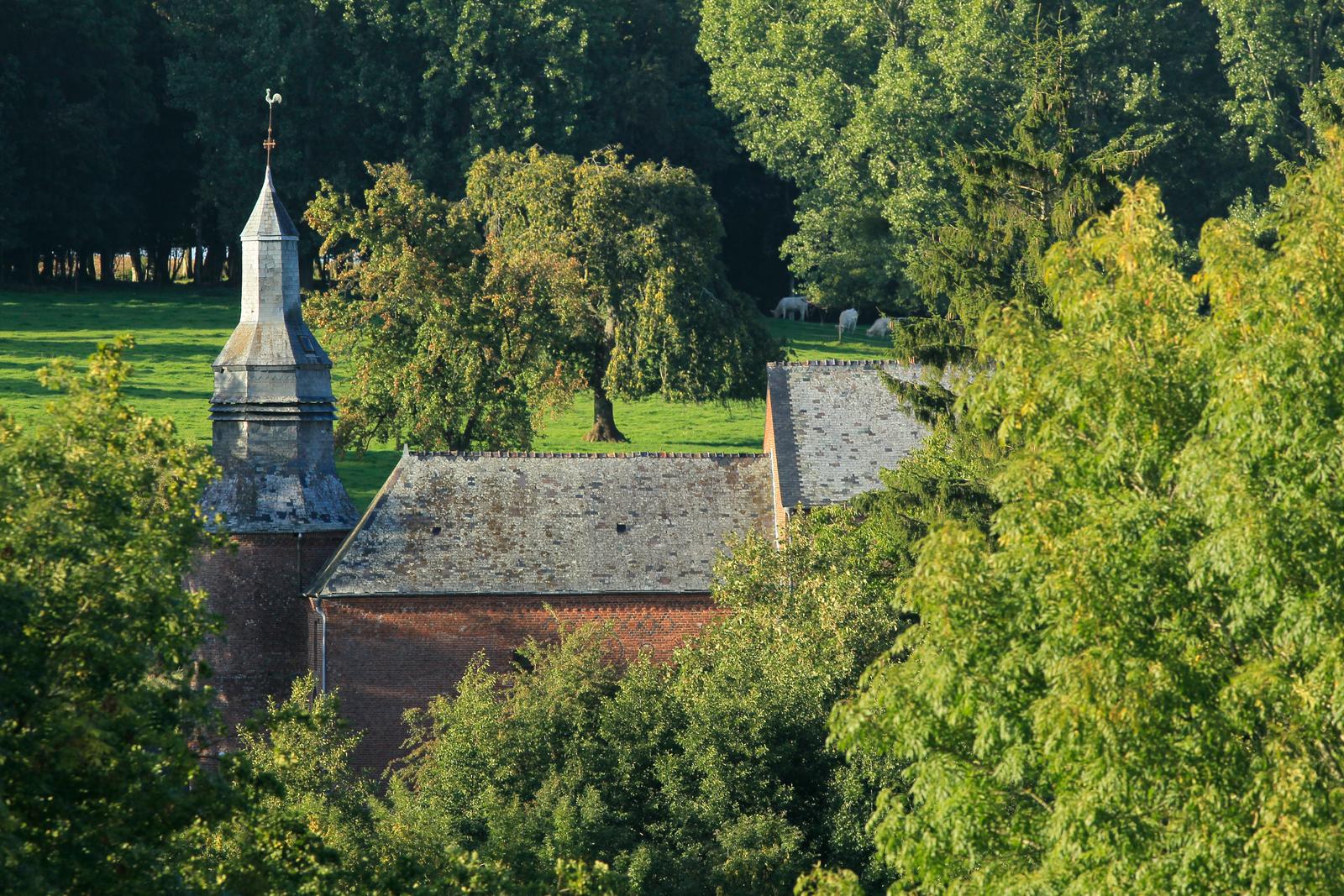 Cuiry-les-Iviers : église fortifiée Saint Martin