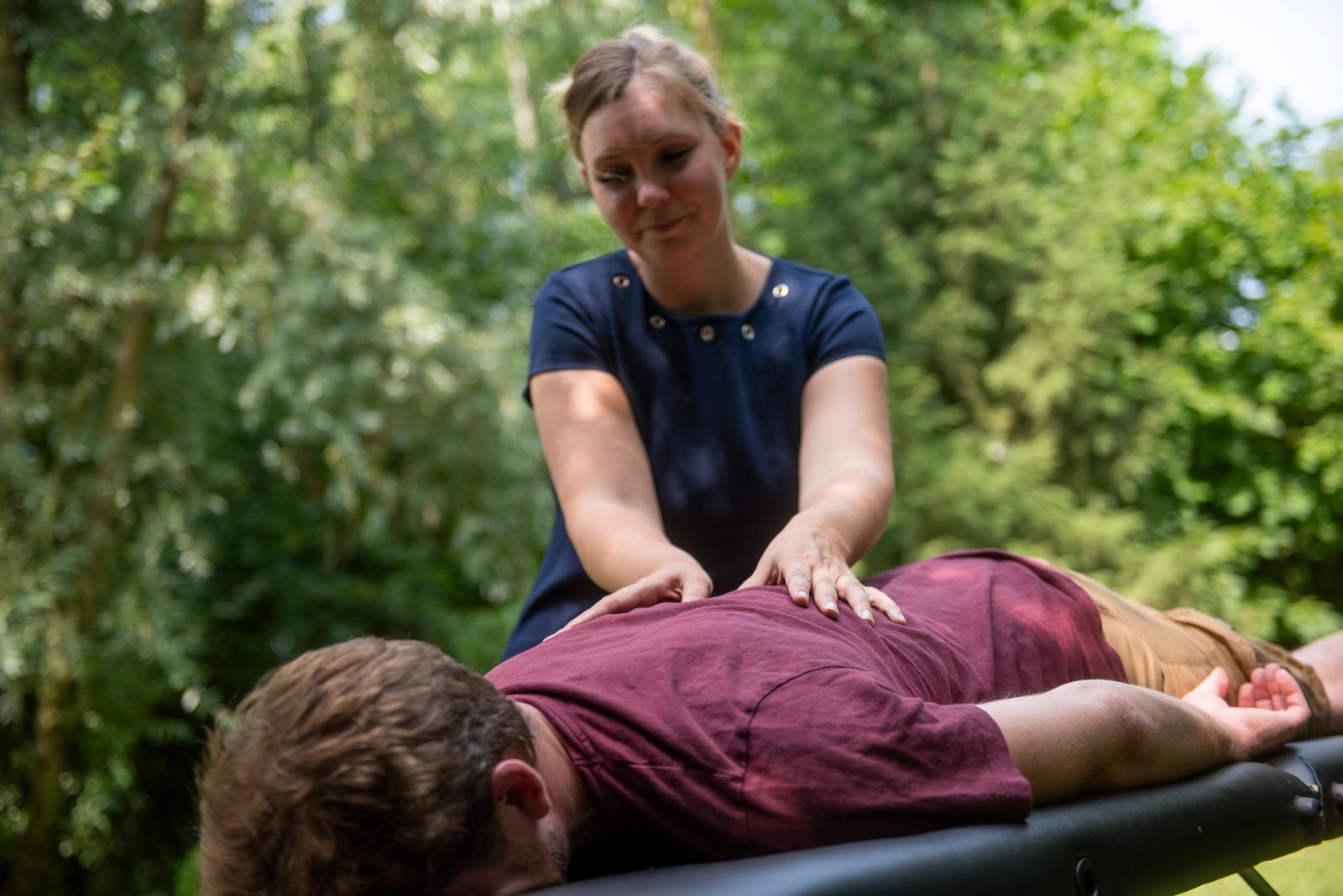 Etréaupont massage au domaine des Foulons 01