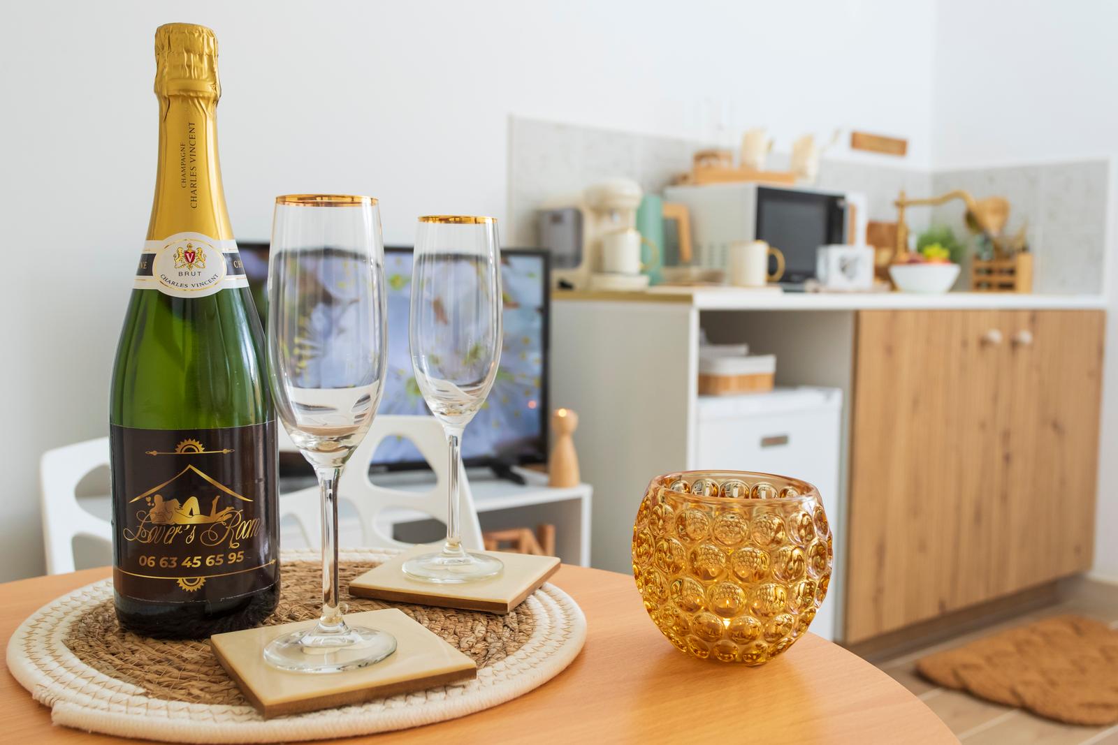 Verton - Lovers Room Tropical - 07