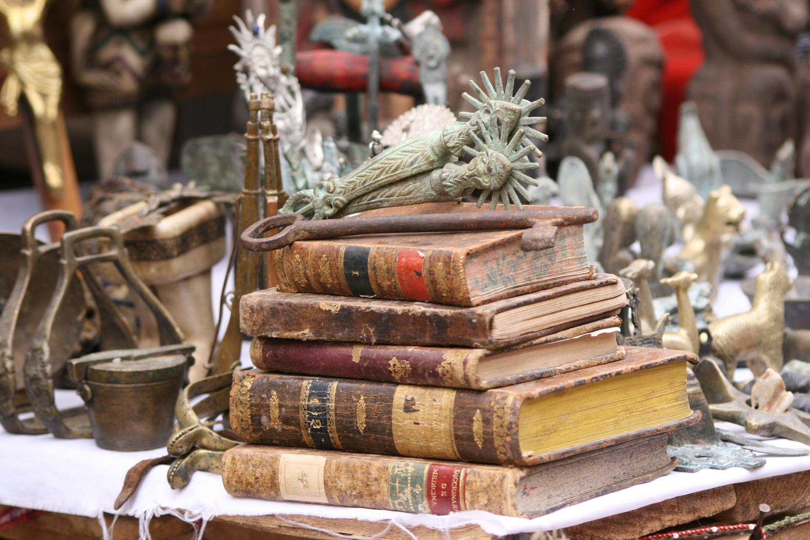 Brocantes - © gavioneta - Fotolia