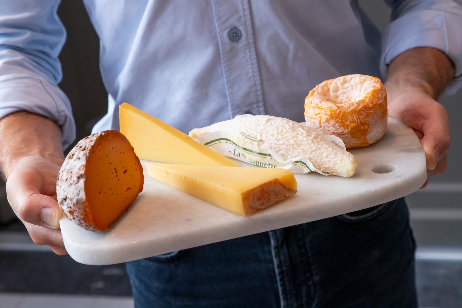 Arras : maison Manotte d'Artois, plateau de fromages