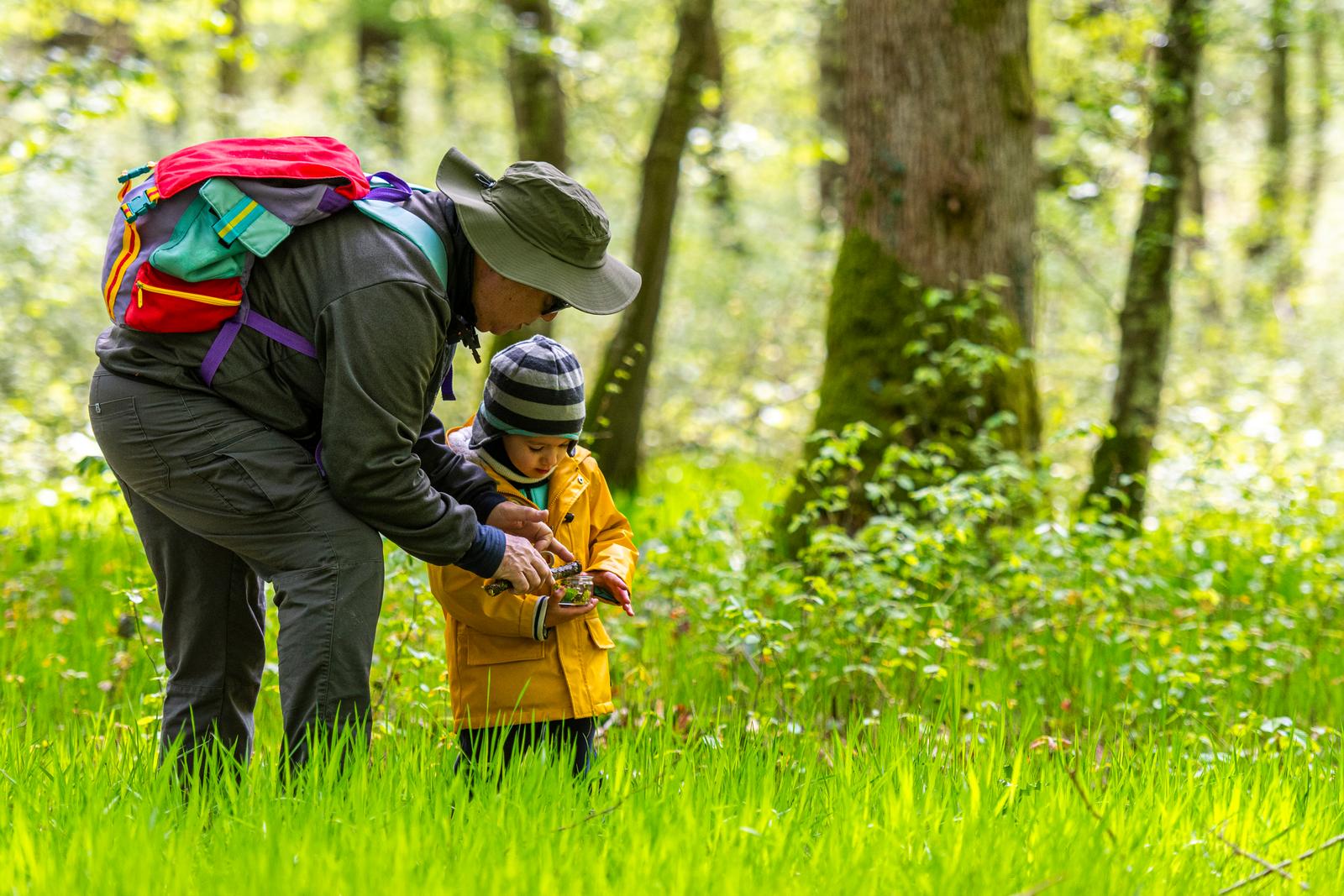 Crécy-en-Ponthieu :  père et fils en sortie nature