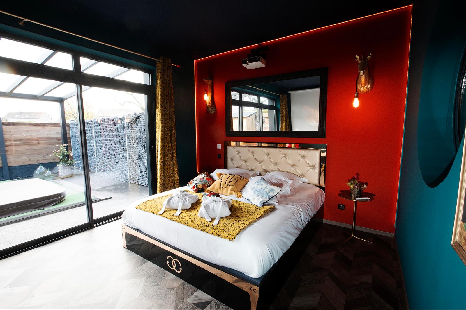 Etaing : le Boudoir de Montmartre, la chambre 01