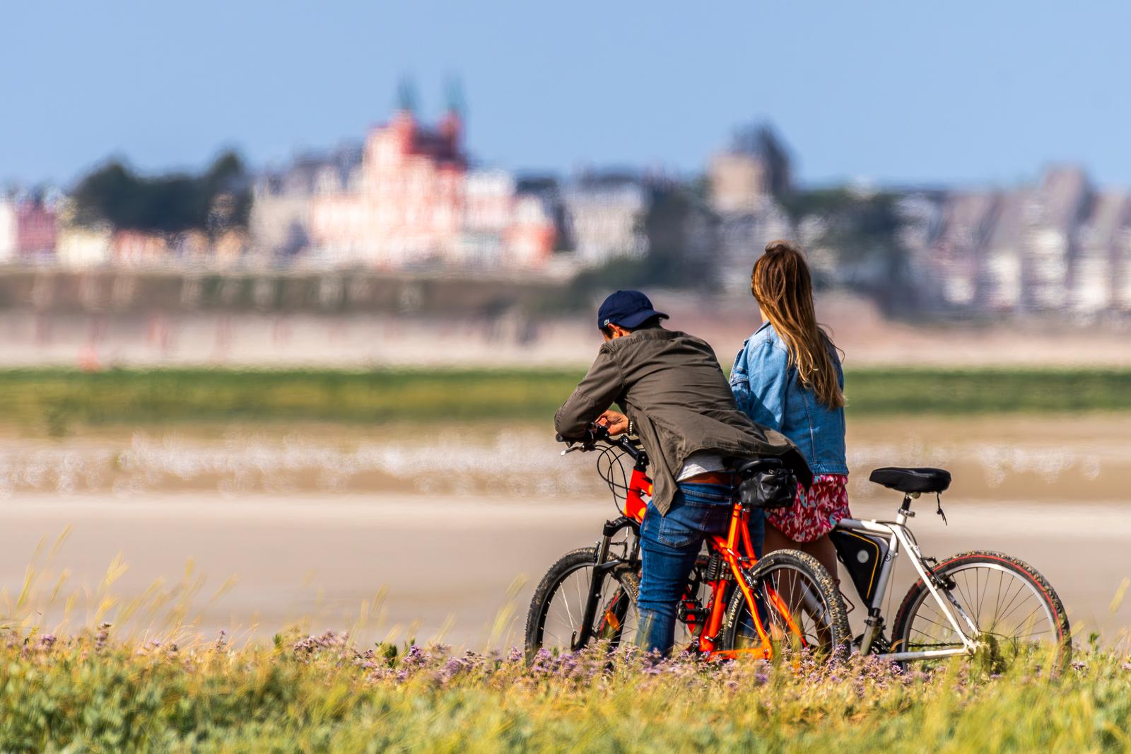 Cap-Hornu : couple en VTT