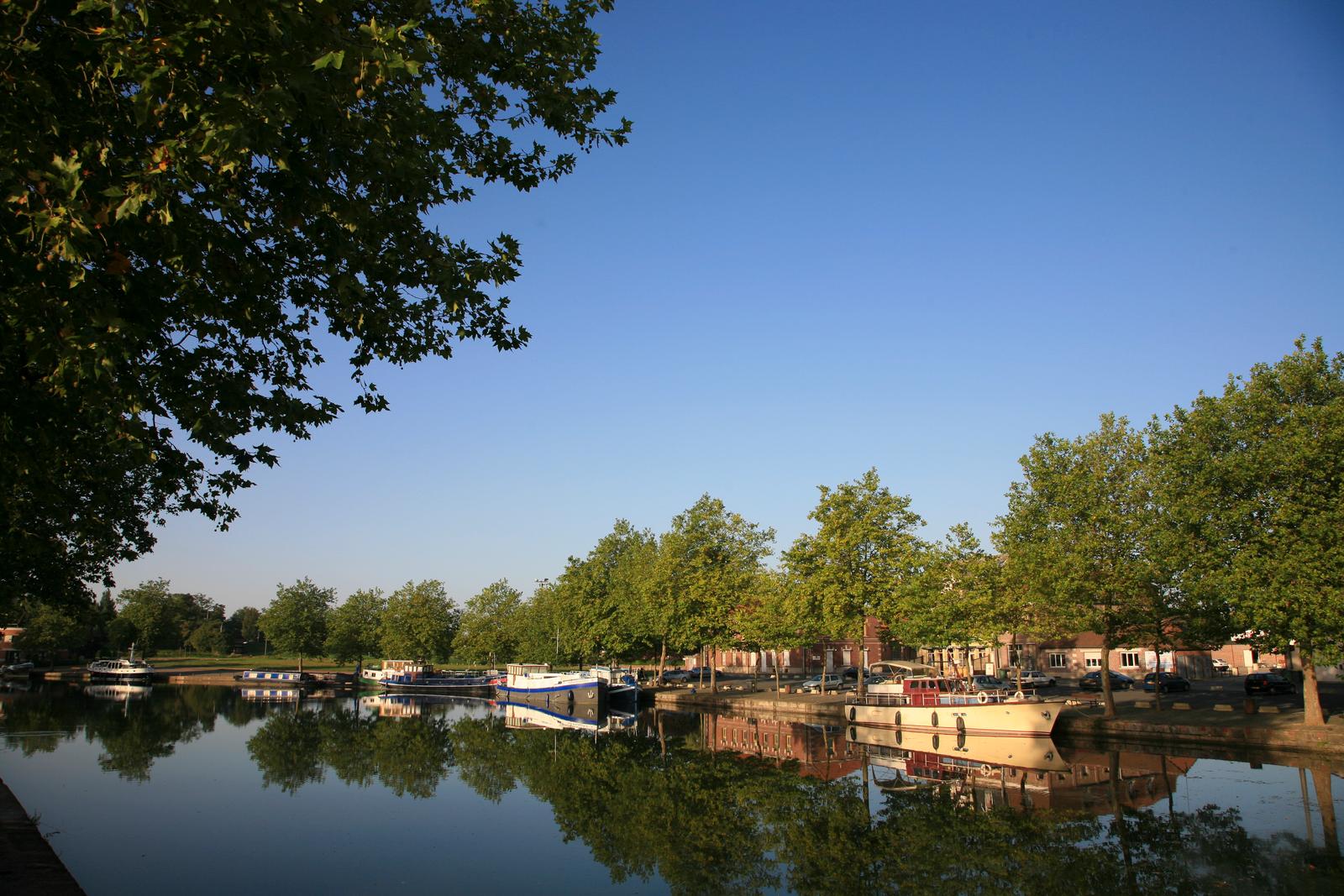 Cambrai : port de Cantimpré, péniches 01