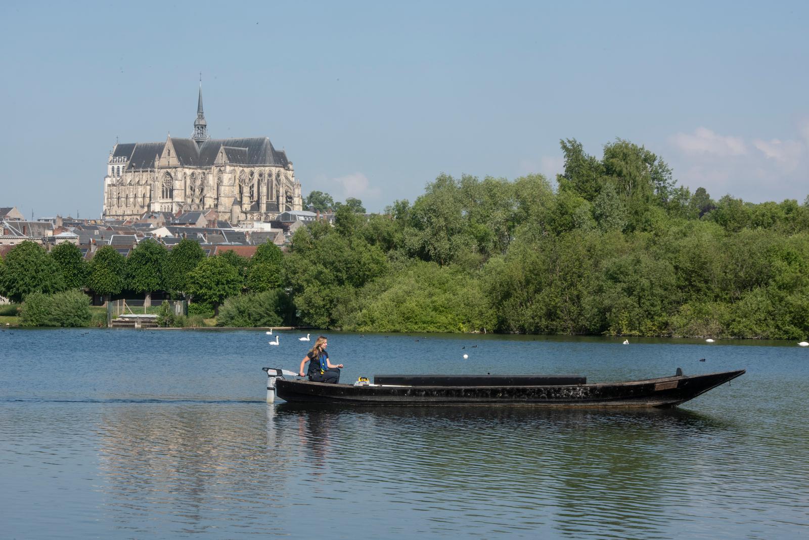 Saint-Quentin : guide nature sur un bacôve dans les Marais d'Isle 02