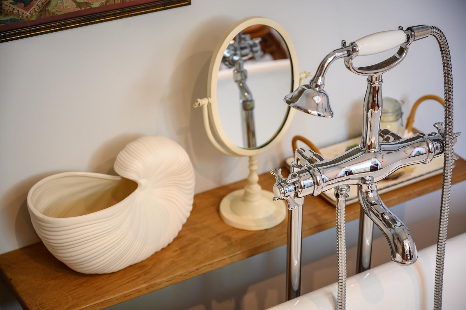Saponay : La Petite Chatelaine 40