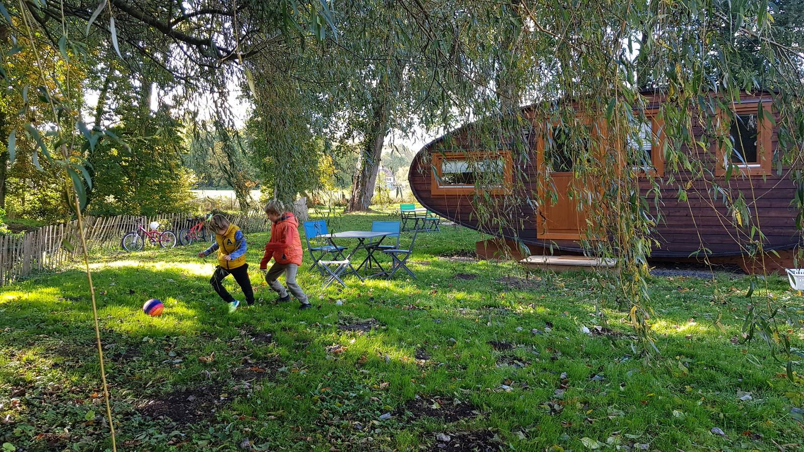 Conty : écuries de la roulotte "Selle insolite" 42