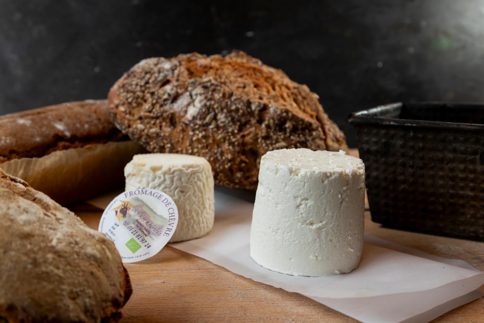 Hesmond : La halte d'autrefois pain et fromage Valérie Magniez  01