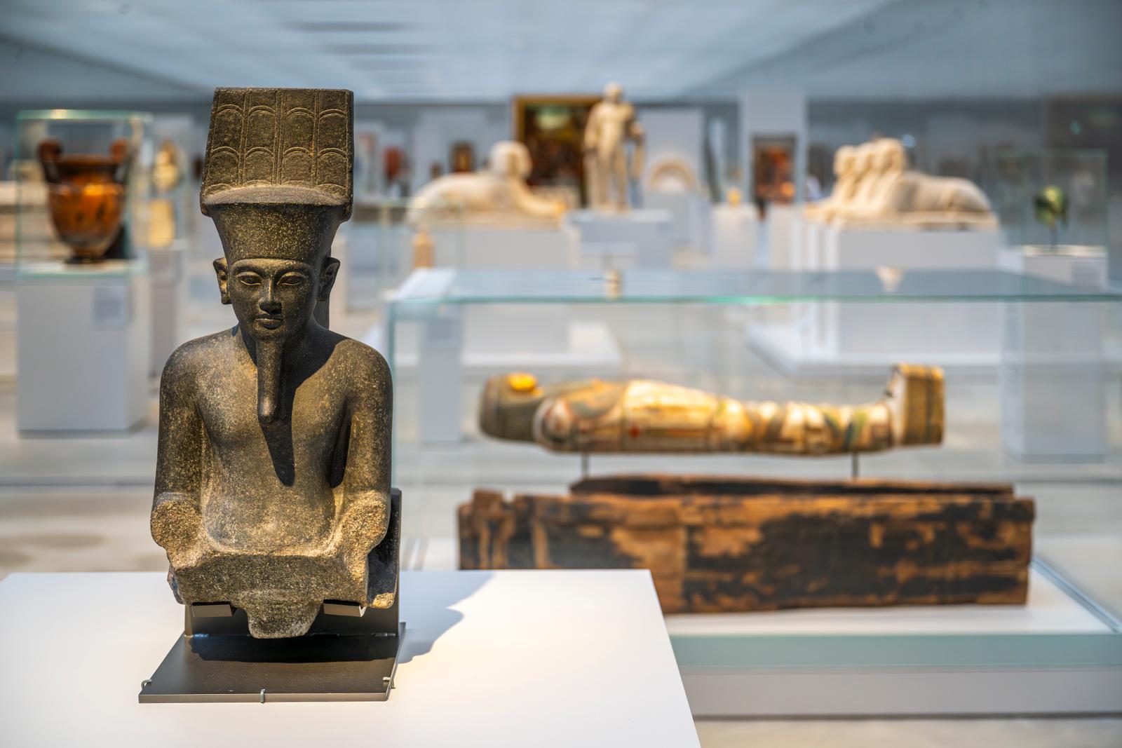 Lens : le Louvre-Lens, la galerie du temps 01