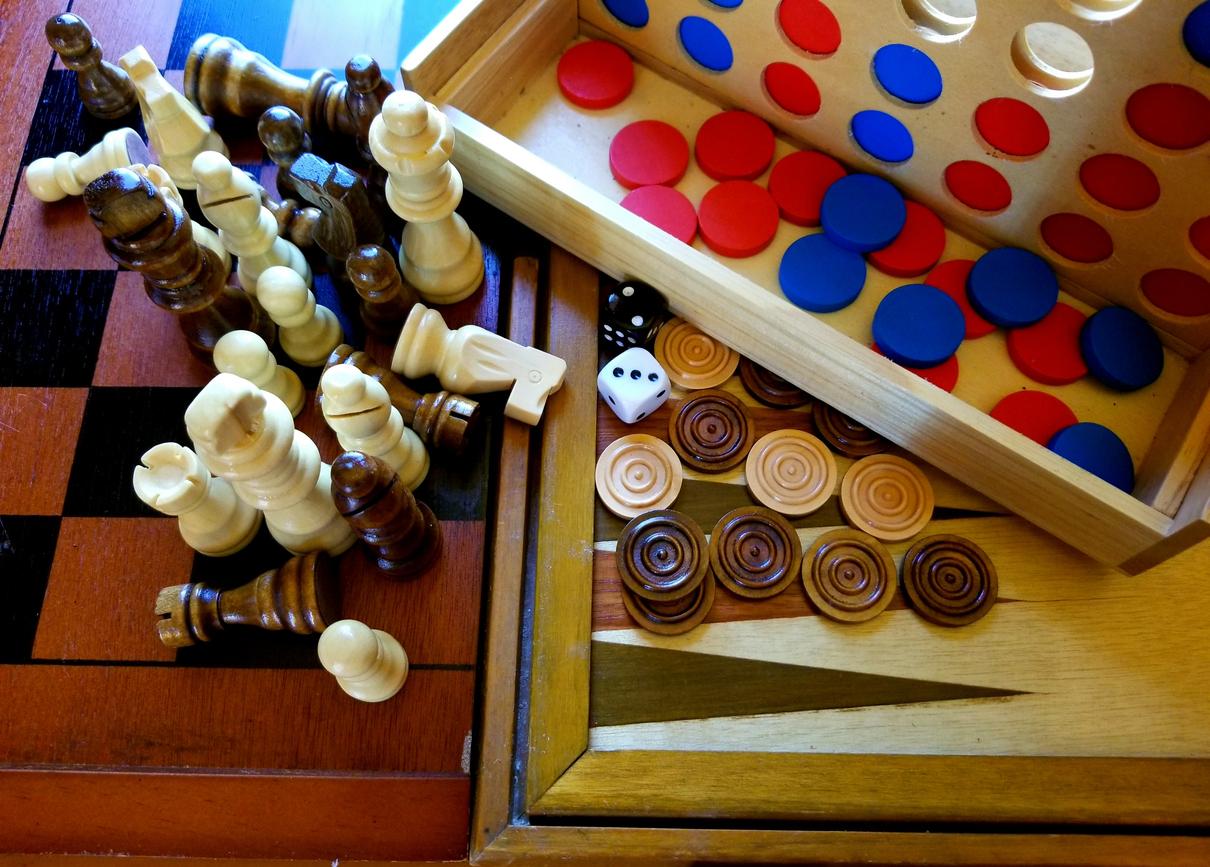 Jeux de société  - iStock-1432032958