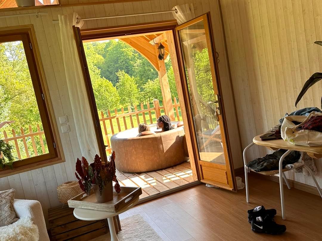 Roy-Boissy : camping Pause du Vieux Moulin cabane cosy  08