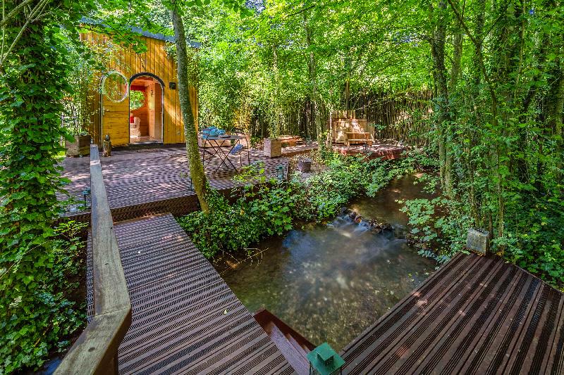 Vermand : Maison de l'Omignon - Carré d'étoiles Pollux 04