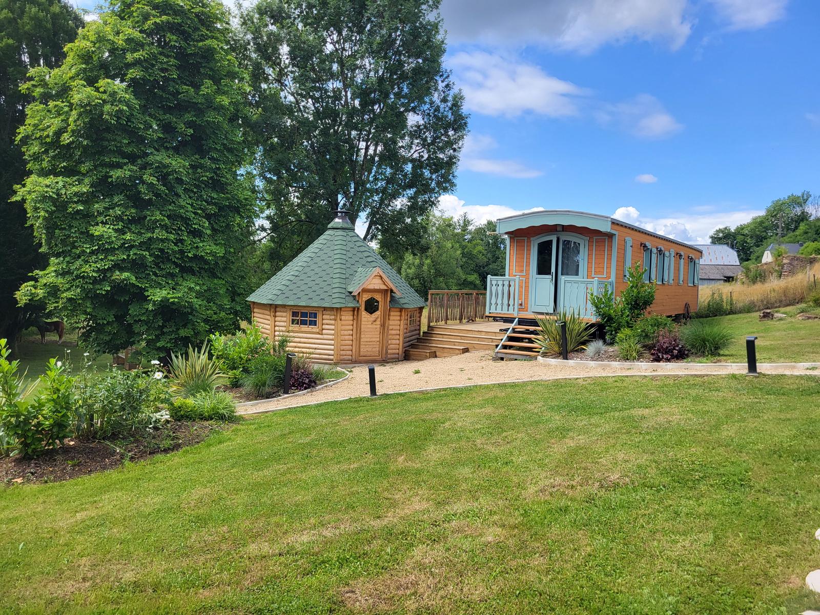 Bucilly : les roulottes du Vert Bocage - Roulotte verte 35