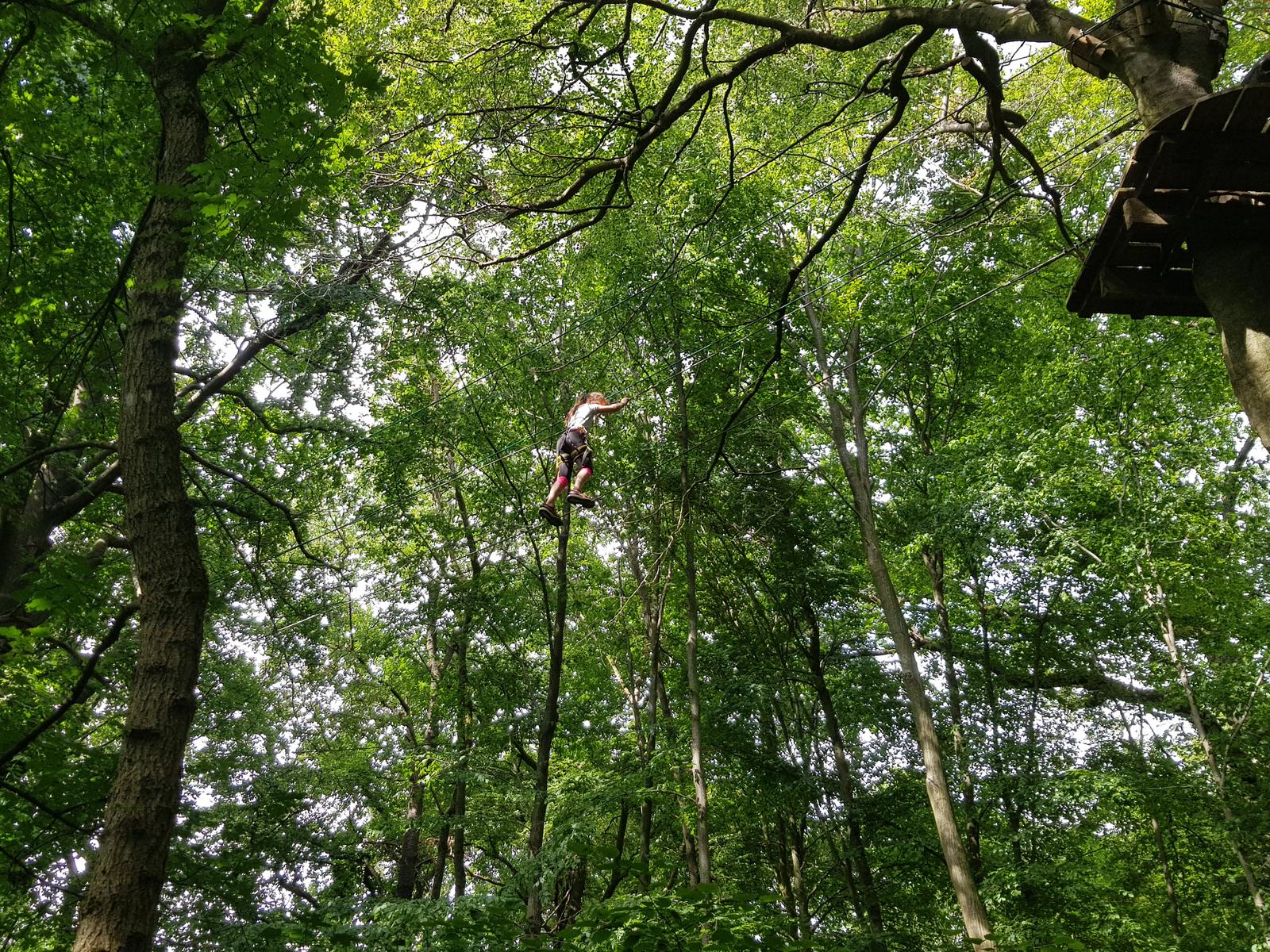 Ailly-sur-Noye : parc de loisirs Terrains d'Aventure 52