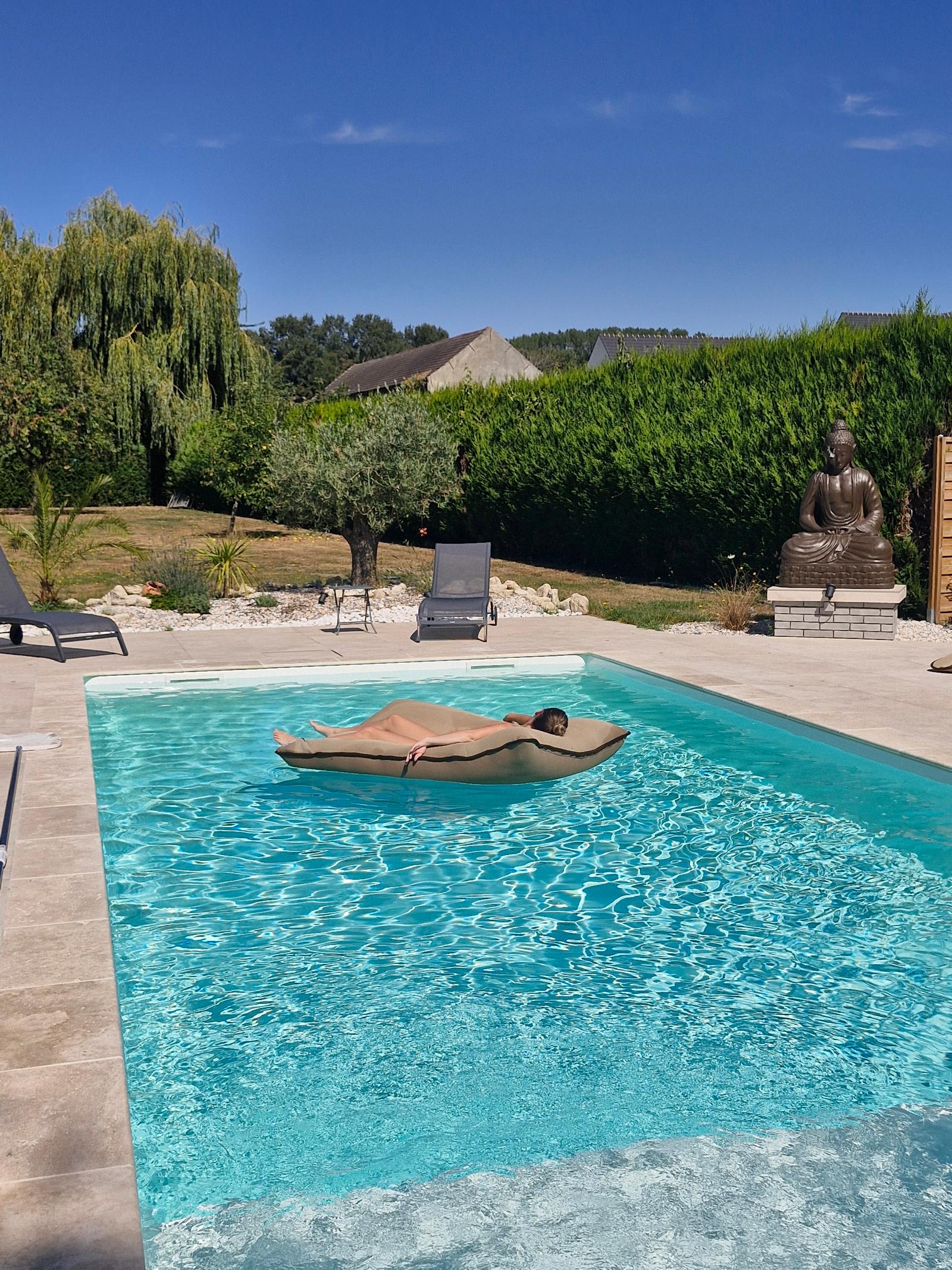 Arsy : l'Espace d'un instant - la piscine 02