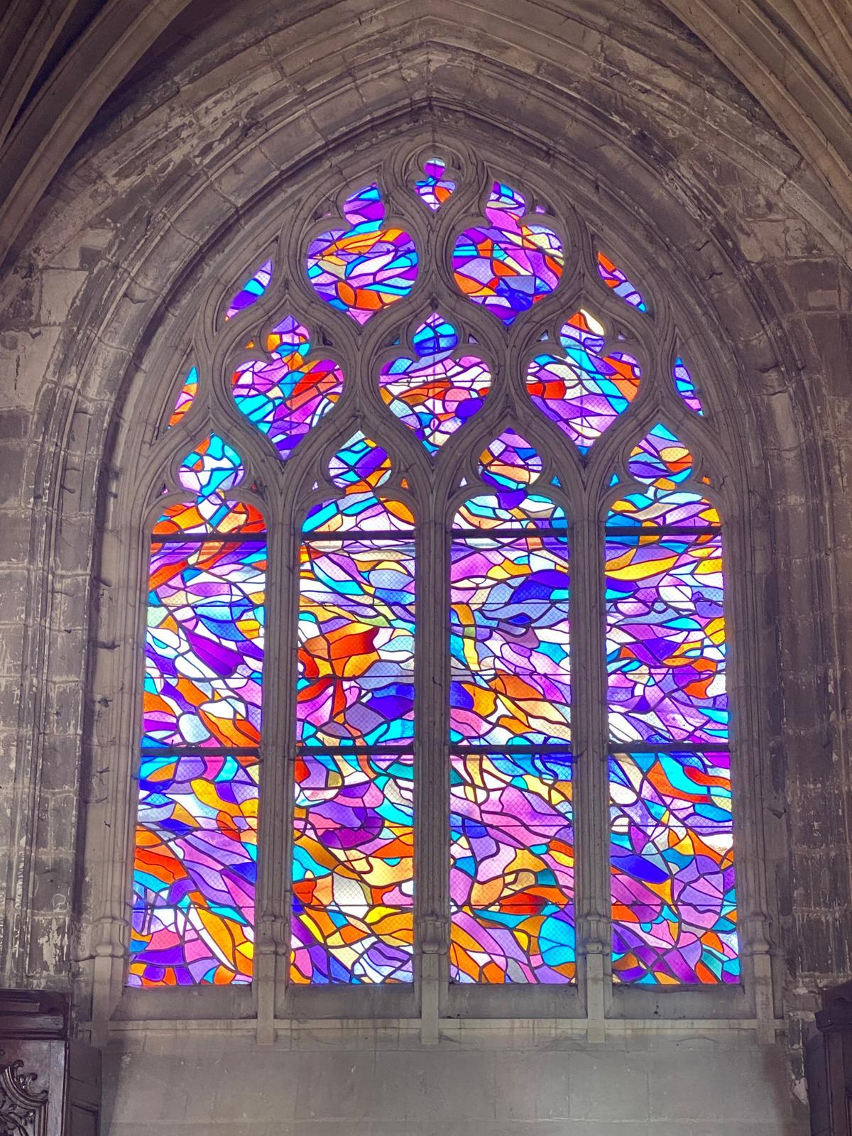 Abbeville : vitraux Manessier de l'église du Saint-Sépulcre 1IMG-20260203-WA0034