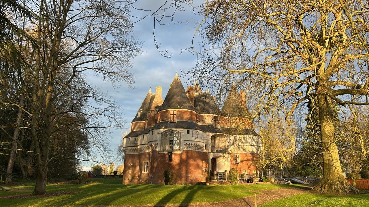 Rambures : château fort616630041_911369094557858_1660034782697792504_n