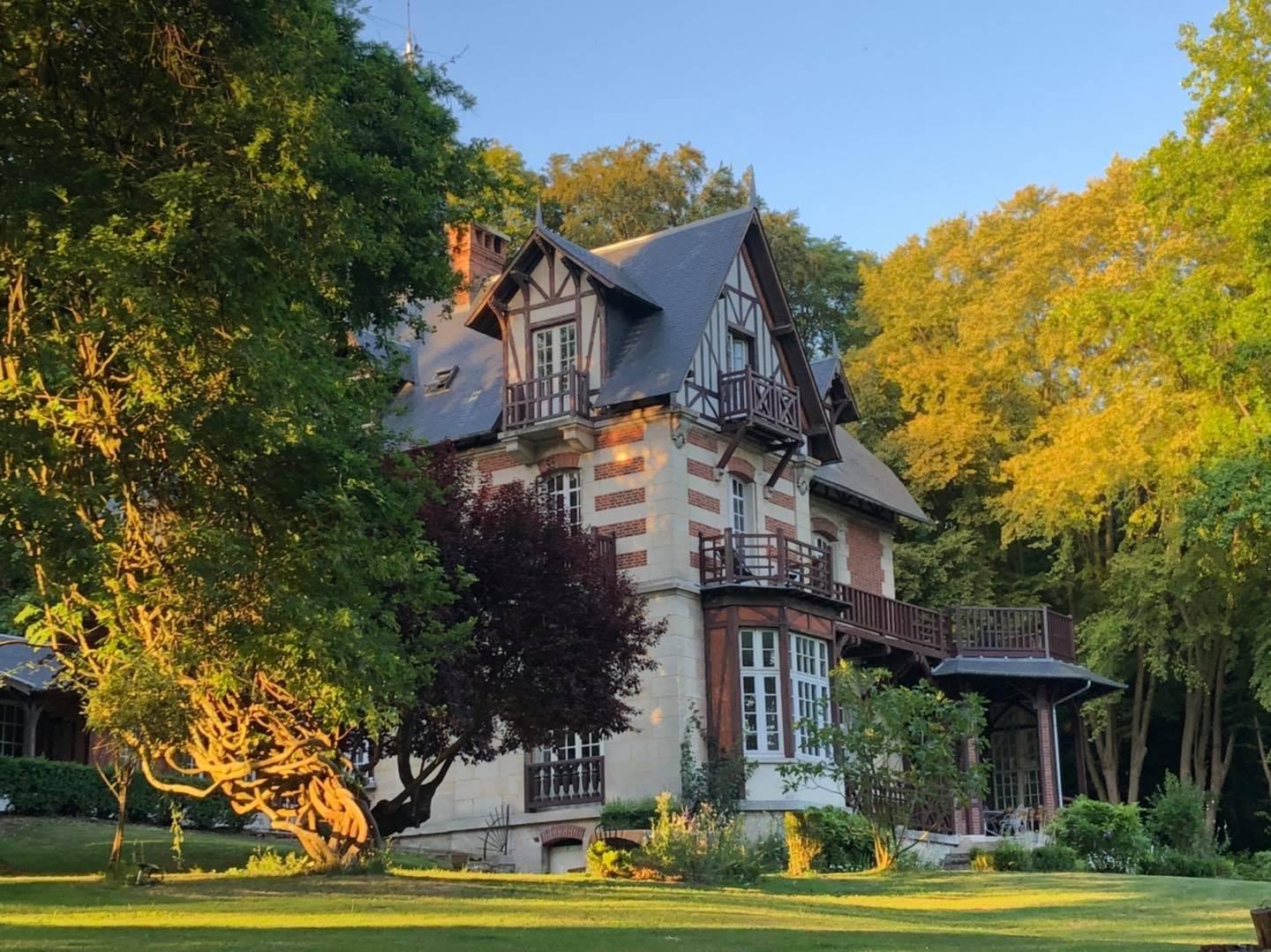 Choisy-au-Bac : Villa du Châtelet  01