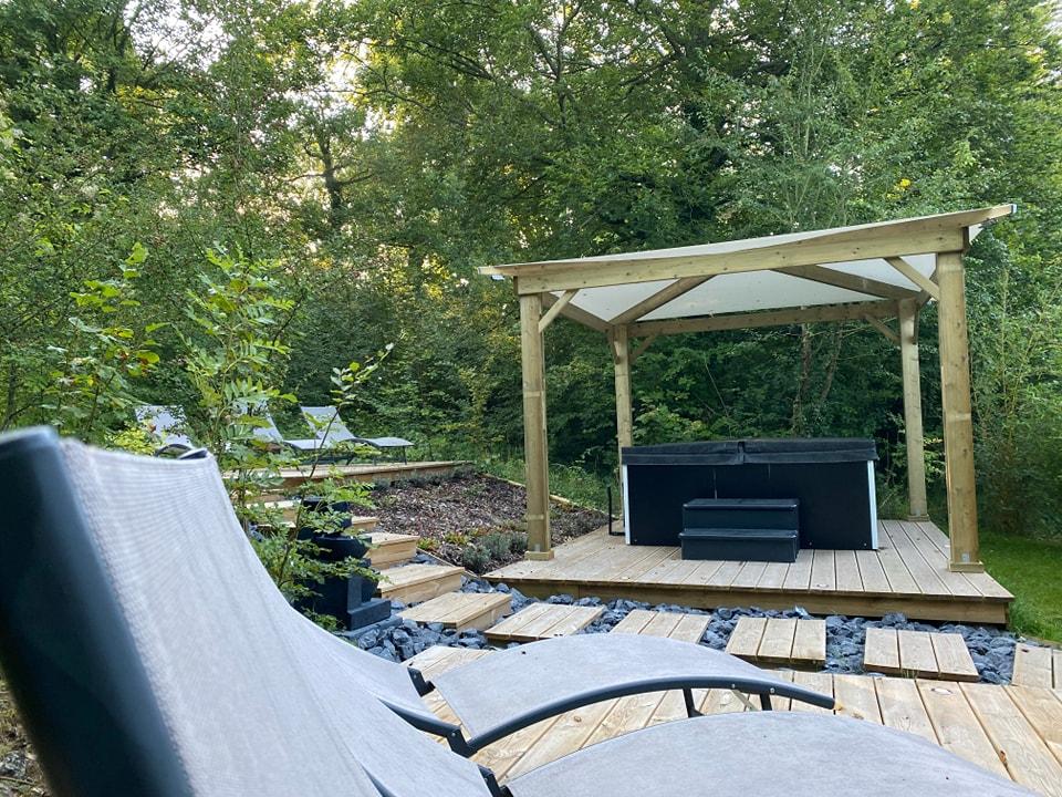 Port-le-Grand : Château des Tilleuls, spa roulottes