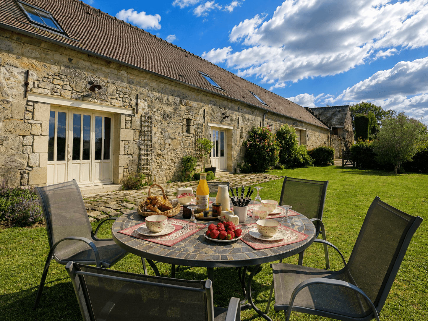 Largny-sur-Automne : Manoir de la Cour  61