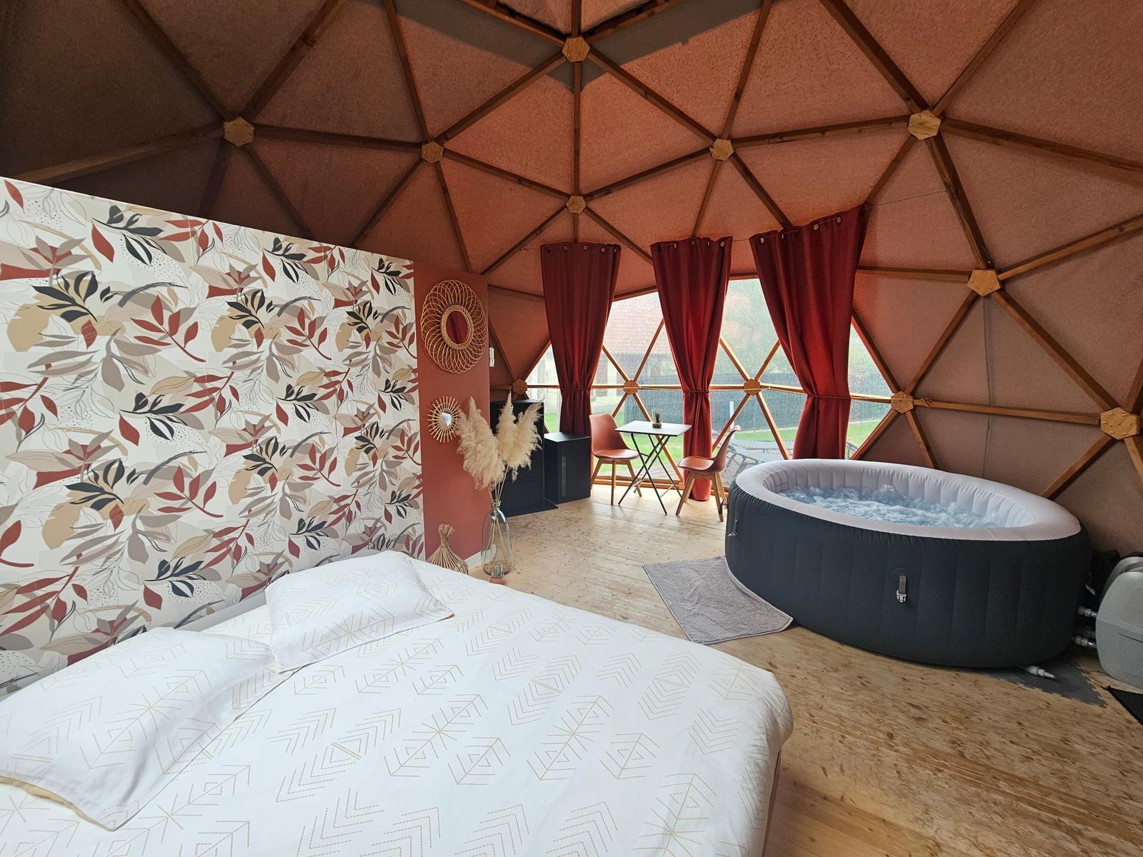 Forest-Montiers : Au Charme insolite - Dôme Infinie bulle 42