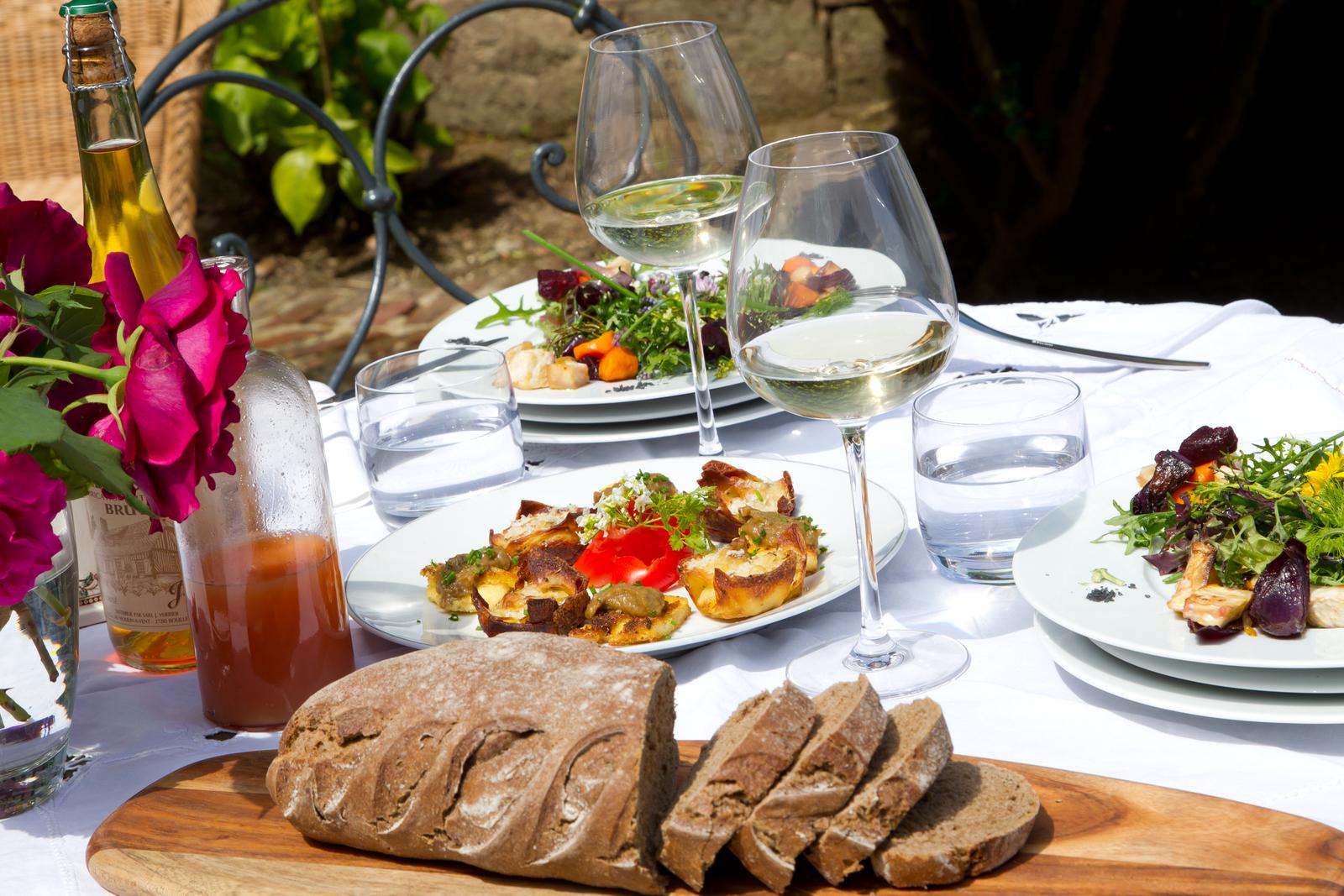 Gerberoy : restaurant du jardin des ifs 05