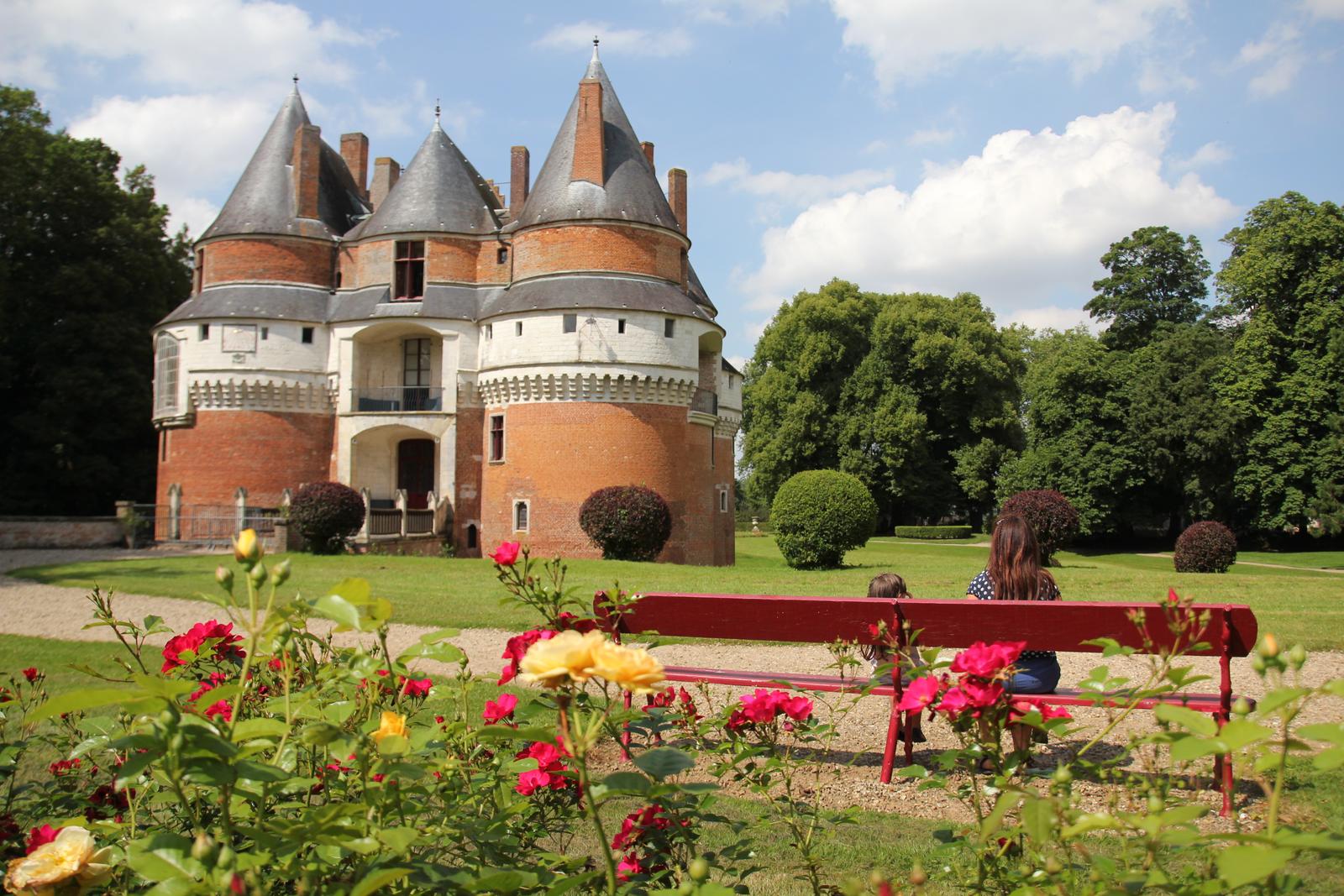 Rambures : le château  03