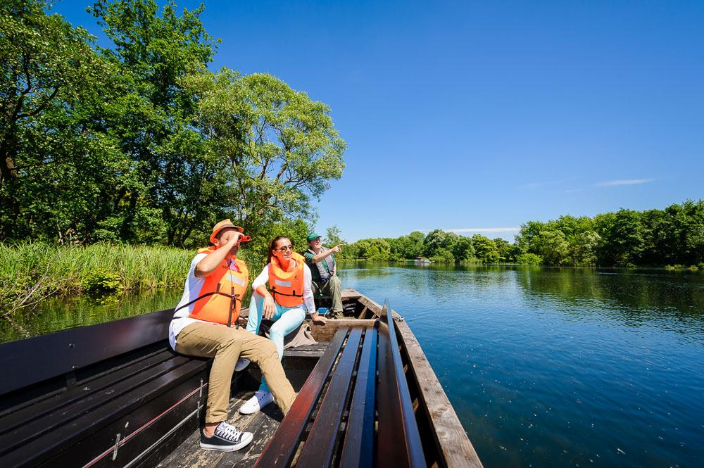 Saint-Quentin : promenade en bacôve dans les Marais d'Isle