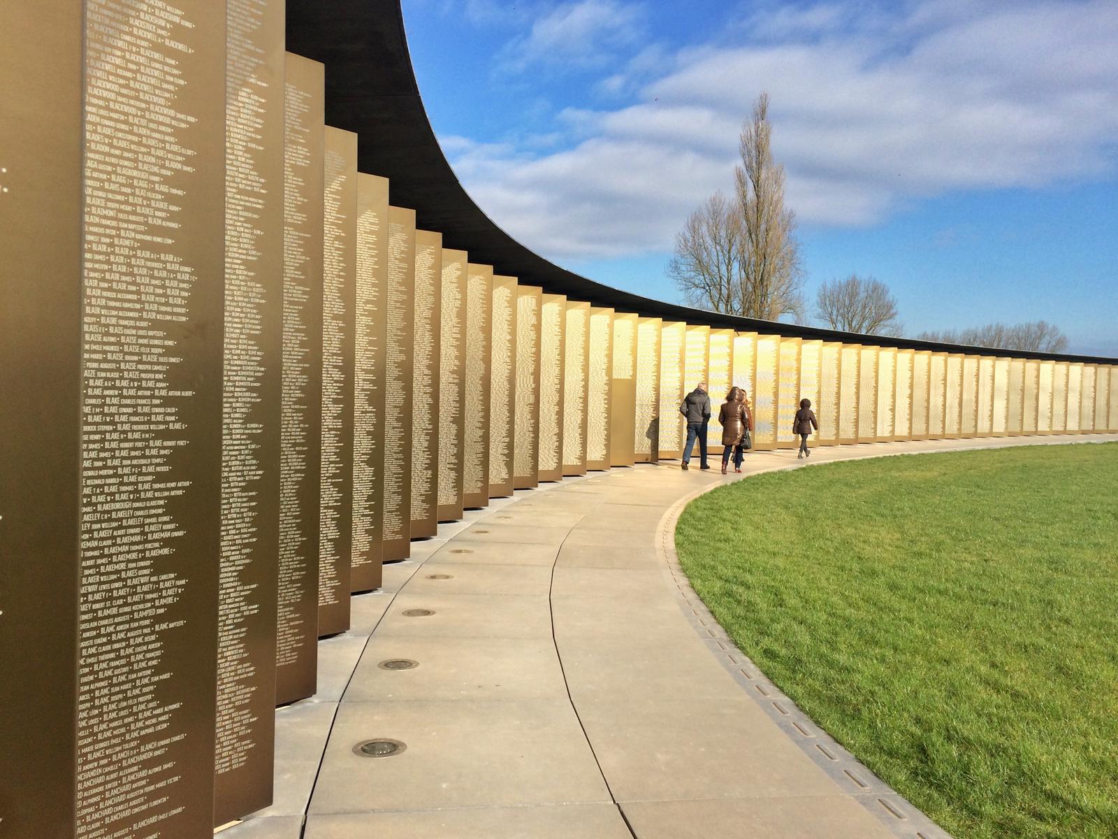 Ablain-Saint-Nazaire : anneau de la mémoire, mémorial international 03