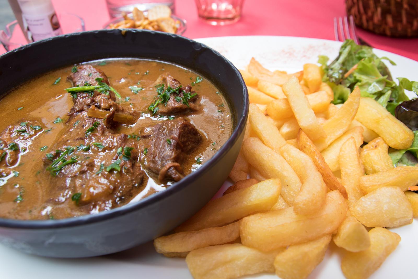 Lille:  carbonnade flamande aux Compagnons de la grappe