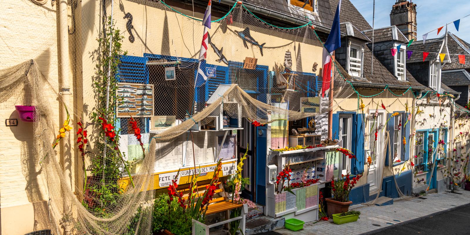 Saint-Valery-sur-Somme : fête de la mer, rue du Courtgain