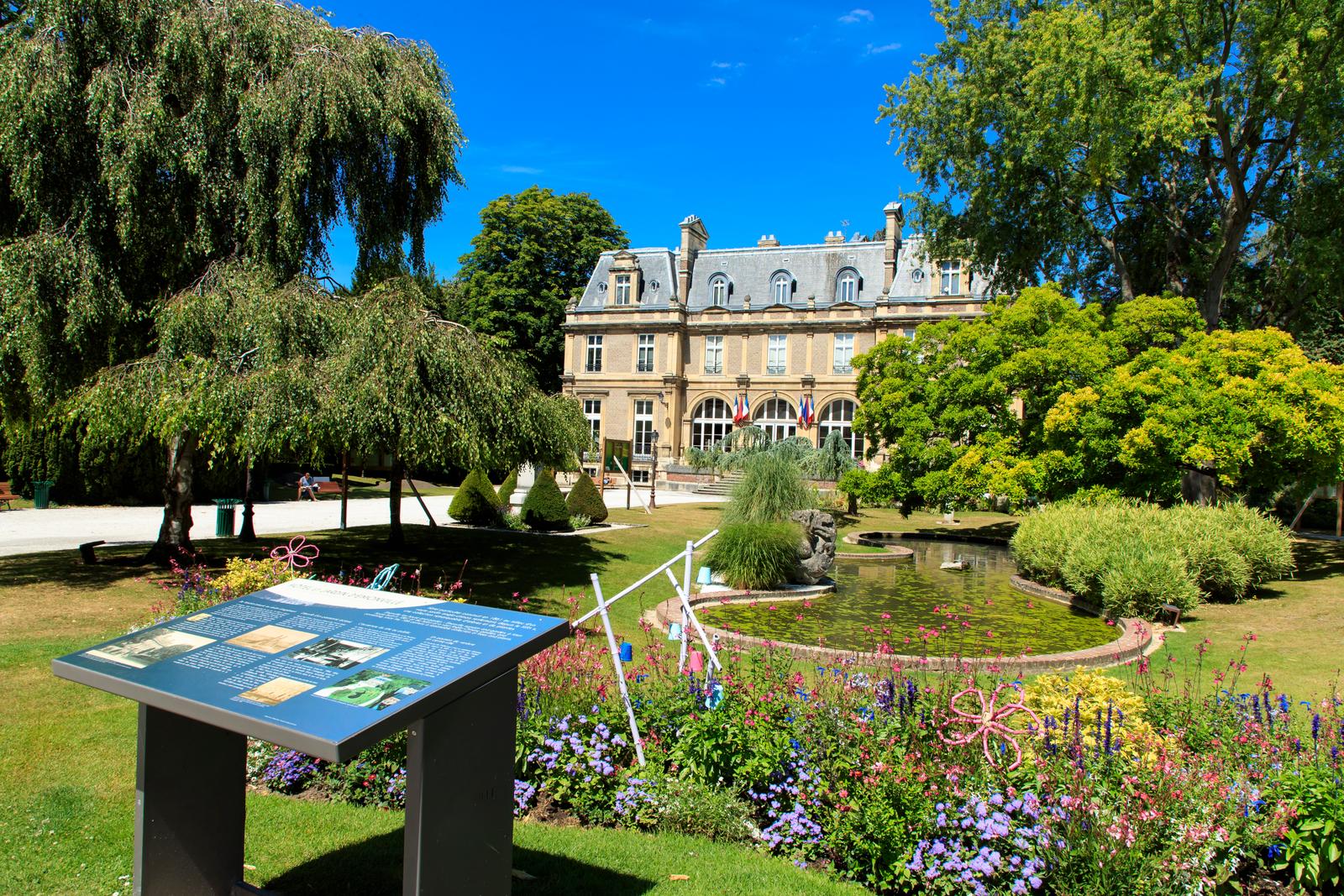 Abbeville : jardin de l'hôtel d'Emonville 02