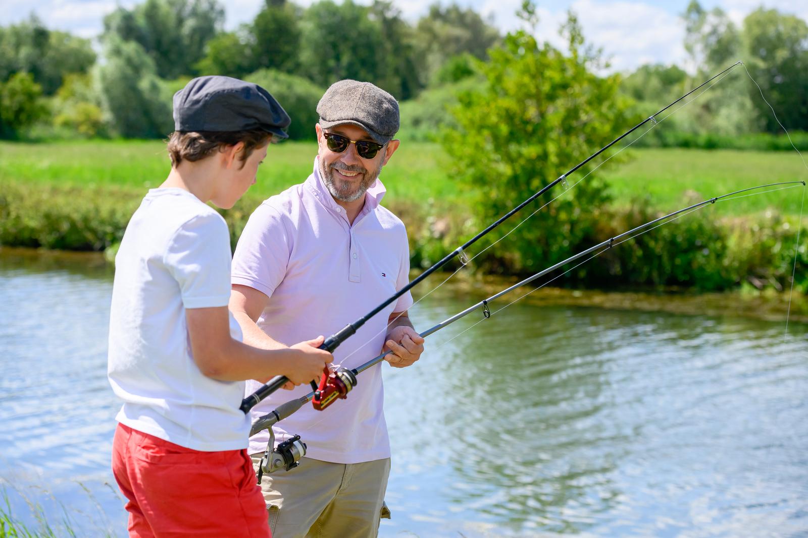 Sailly-sur-la-Lys : père et fils à la pêche
