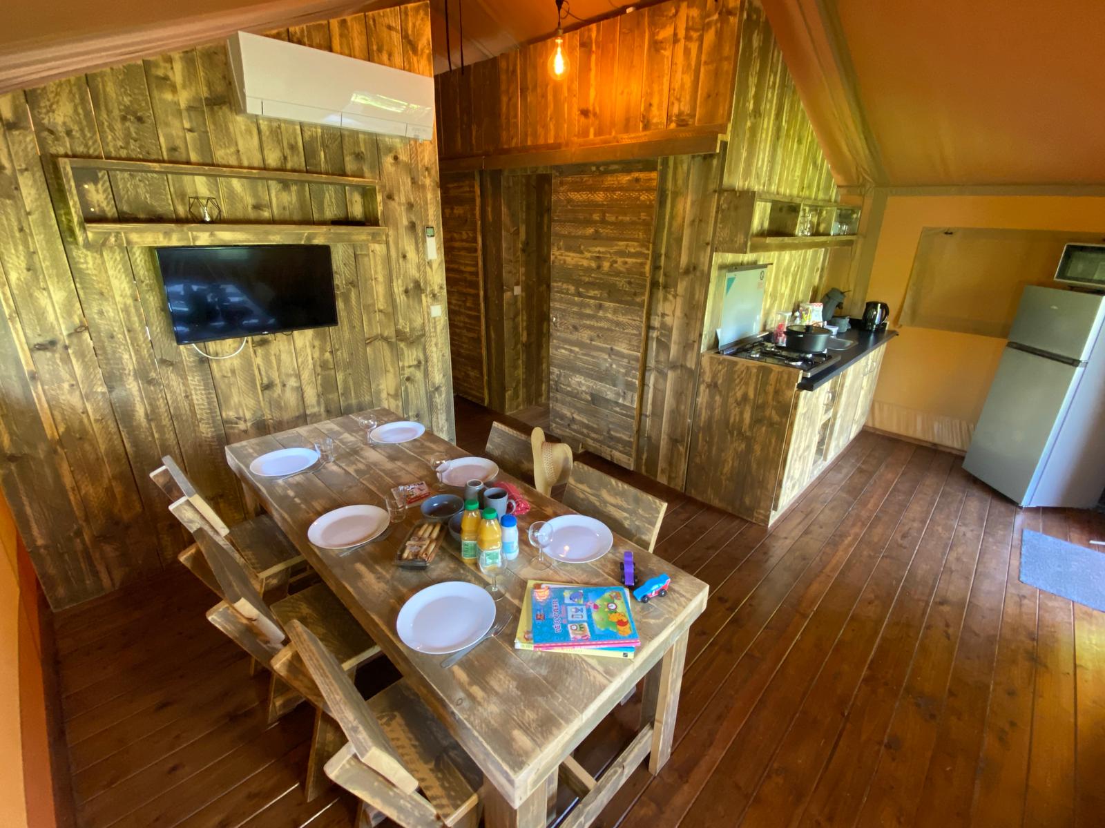 Bresles : camping de la Trye, la tente safari 16