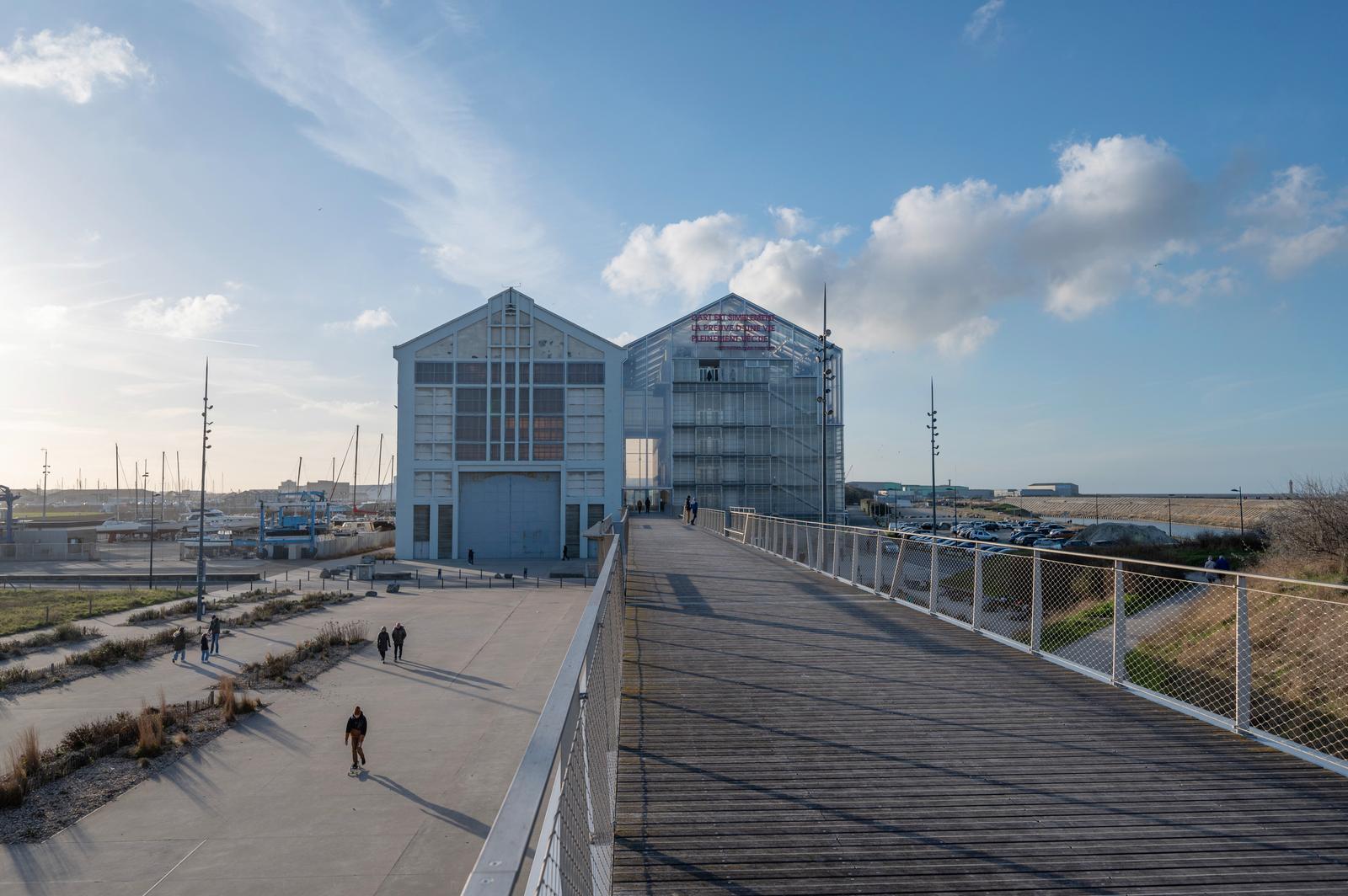 Dunkerque : le FRAC (fonds régional d'art contemporain)