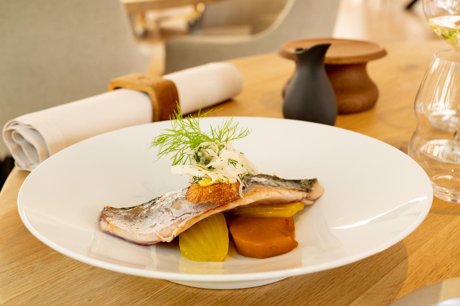 Busnes : le château de Beaulieu - assiette de poisson