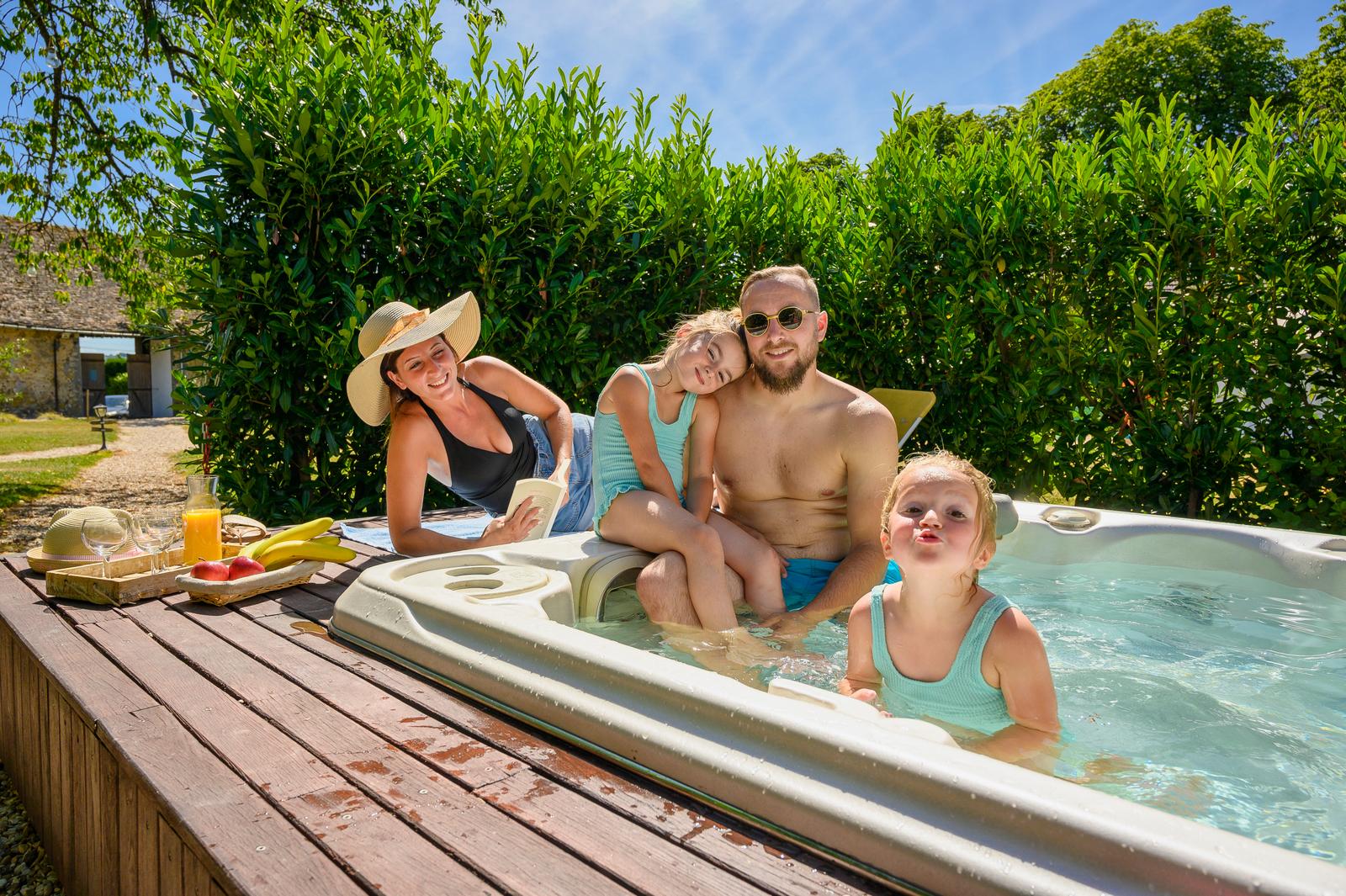Trie-Château : le village des templiers, famille dans le spa 04