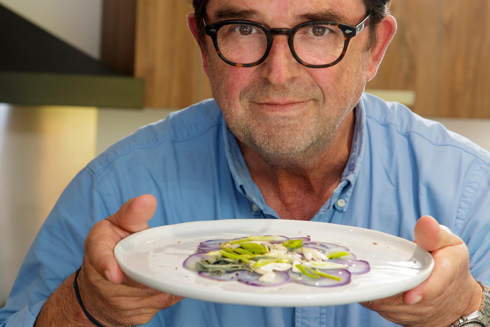 Aix-en-Issart : la Plonplonière, chambres d'hôtes, le propriétaire 02