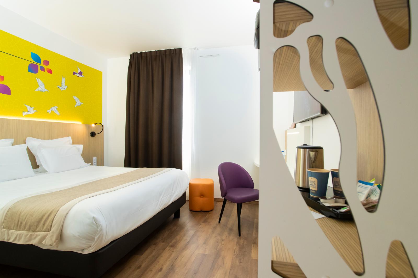 Poulainville : chambre de l'hôtel Kyriad 04
