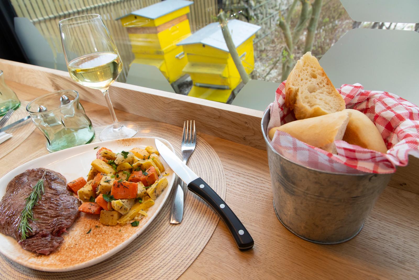 Poulainville : plat au restaurant de l'hôtel Kyriad