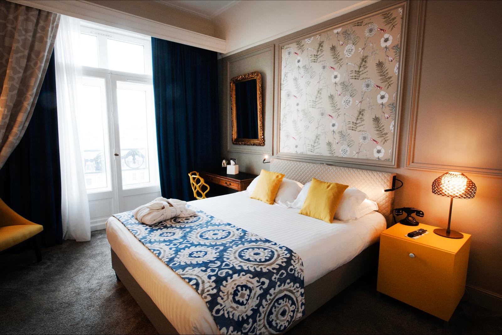 Lille : Grand Hôtel Bellevue, chambre Grand Place 01