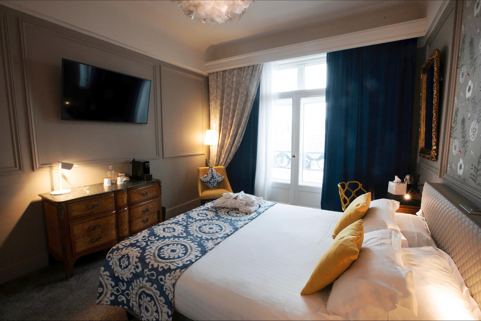 Lille : Grand Hôtel Bellevue, chambre Grand Place 02