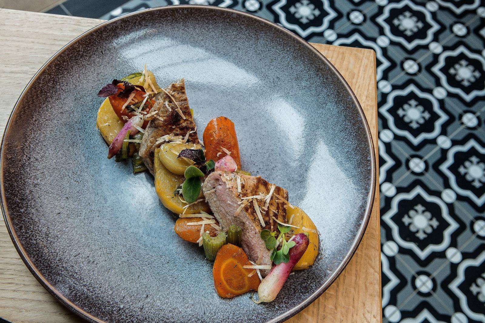 Lens : hôtel du Louvre Lens 13